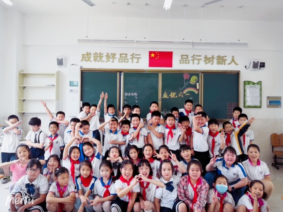 e2d6503ed1bd4a97a9e7b0042e678103.Jpeg