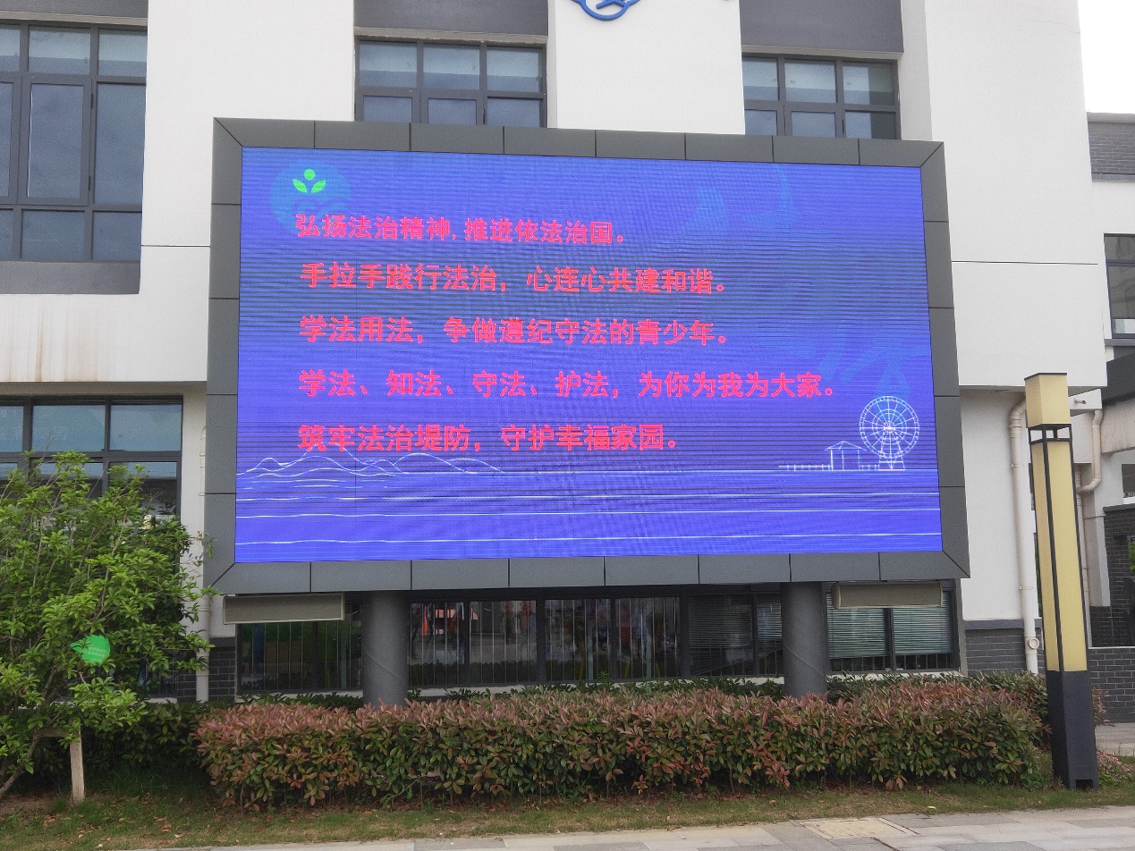 584654fd2e0f41b6a29fa0738dd47af4.Jpeg
