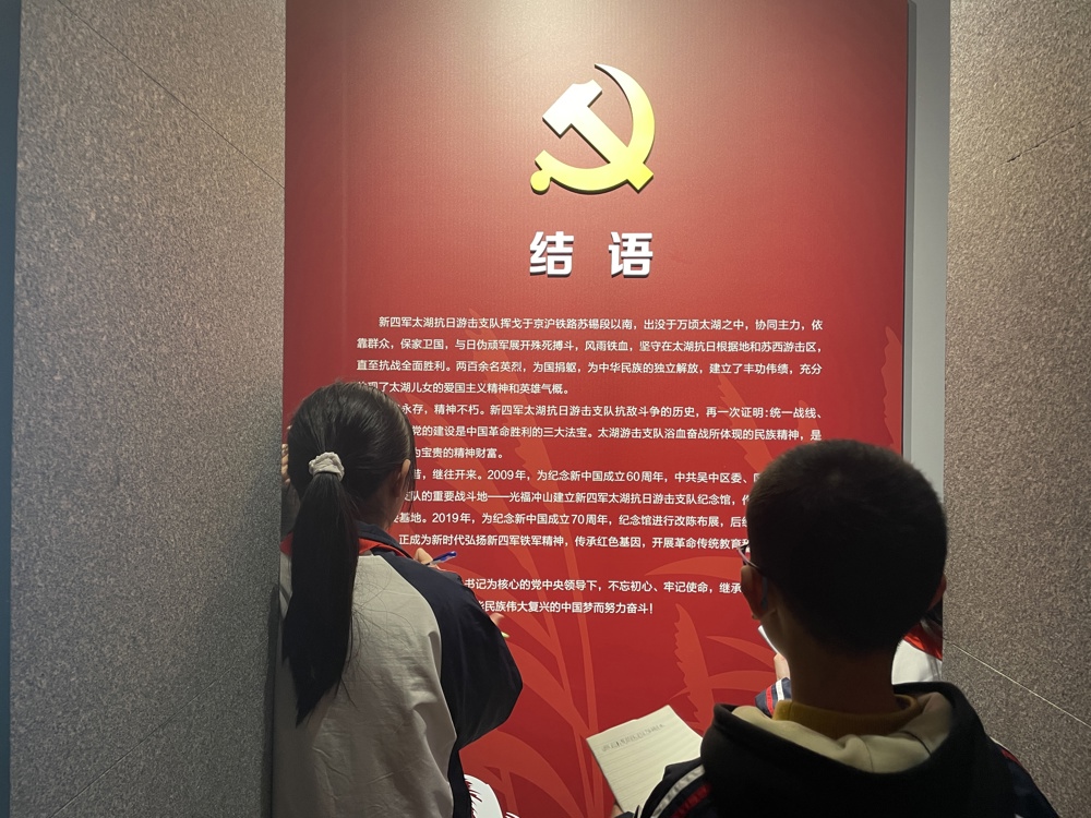 dd85ae3eea7f4df8abd629c120eef4f5.jpg