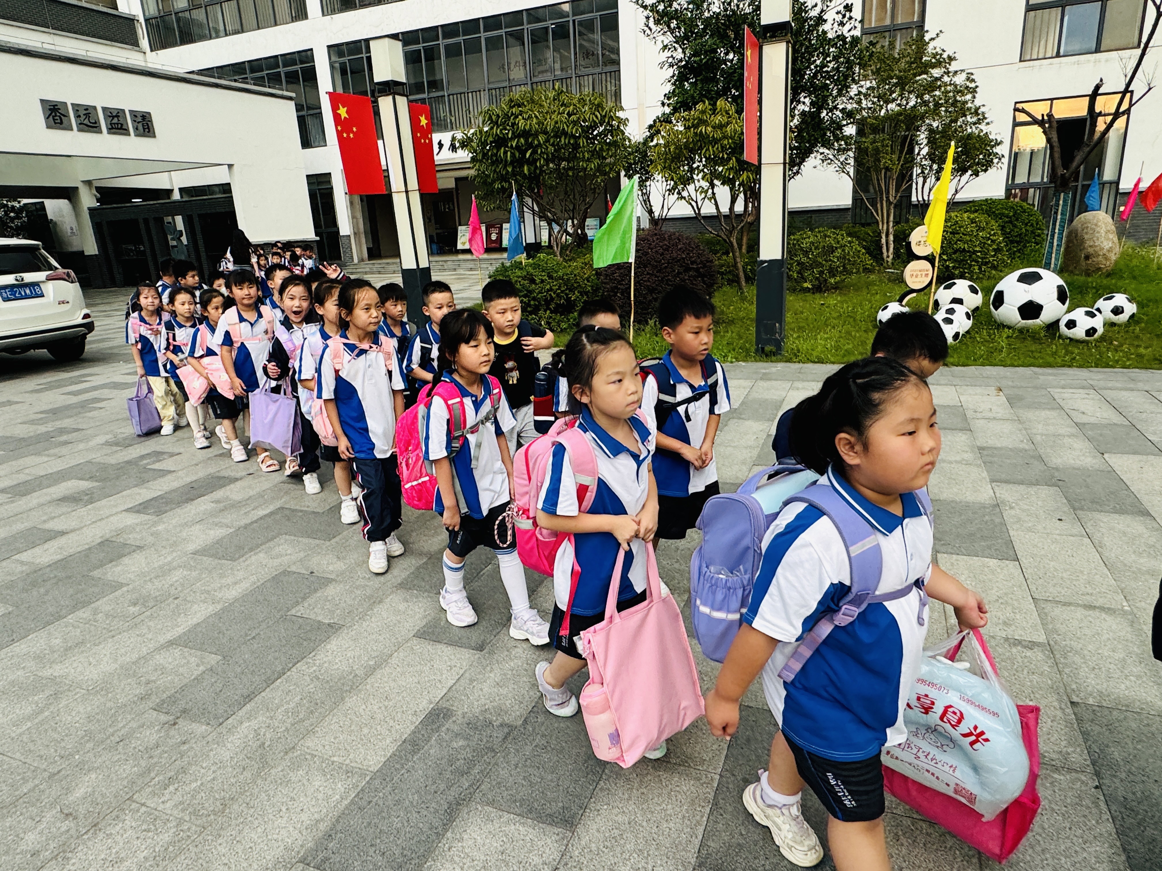 06放学列队6
